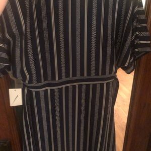 Cute summer dress! Never worn!